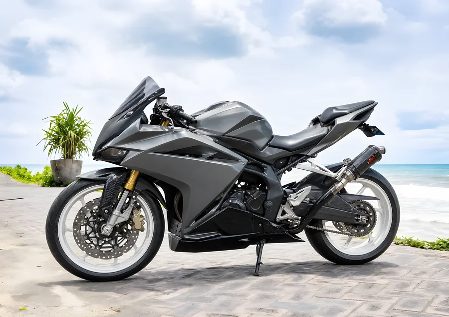 Silver-grey custom Honda CBR250RR MC22 classic 250cc inline-four sport bike with full fairings